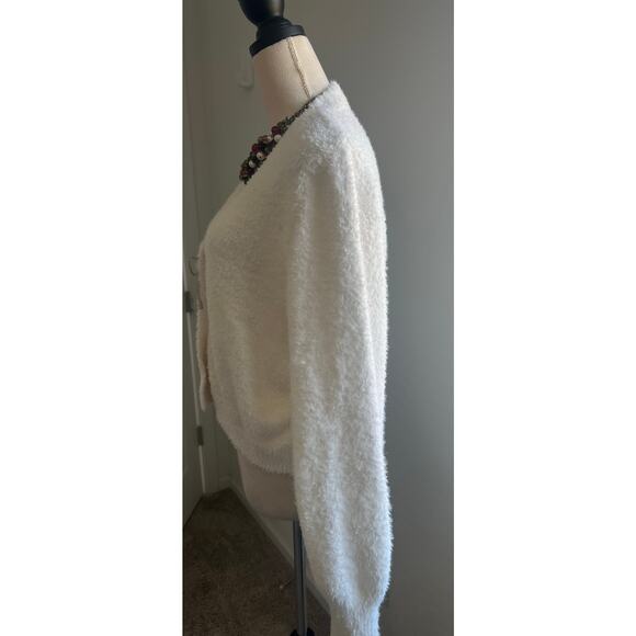 NWT STEVIE by Steve Madden White Fluffy LongSleeve V-Neck Crystal Bow Sweater XL - Picture 2 of 9